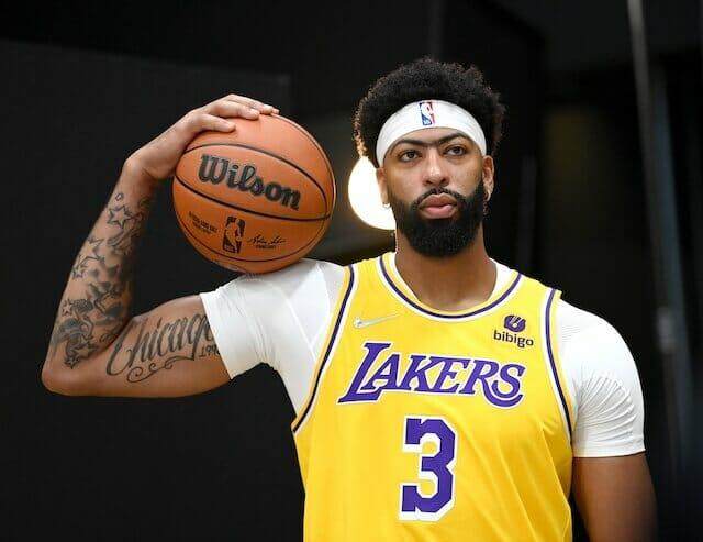 1633087796281063639.jpg Anthony-Davis.jpg