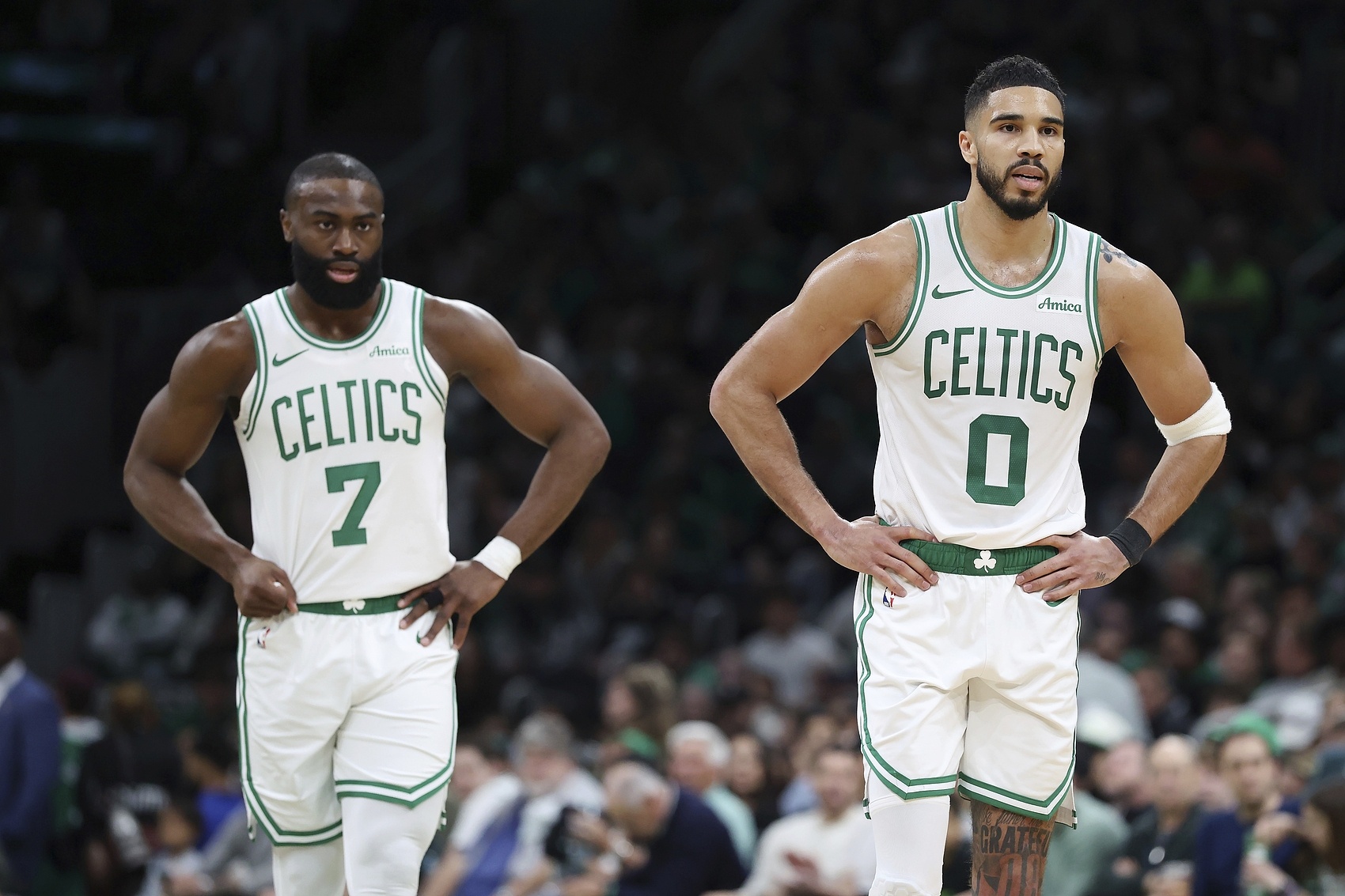 世界杯客户端升级-海沃德:塔图姆&布朗是联盟中最好的两名侧翼之一 绿军球迷真有福