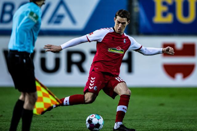 【专访】勒夫为何只剩假9号?邵佳一靠什么立足德国?