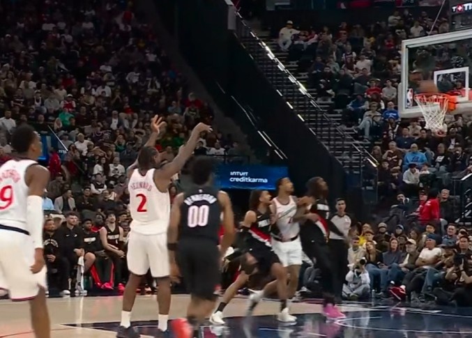 世界杯最新版本下载-稳稳的！小卡造杀伤罚球命中 个人连续第52场20+延续个人纪录